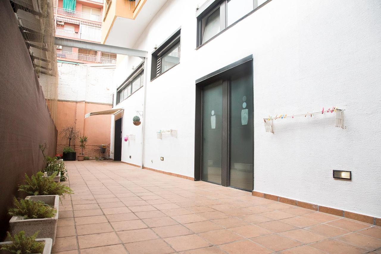 Ant Hostel Barcelona Exterior photo